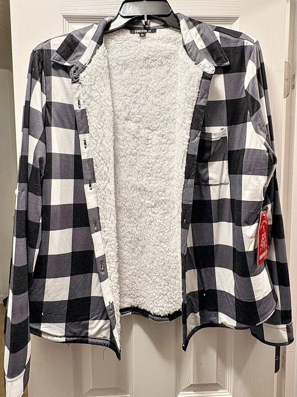 Forever 21 Checkered Sherpa Jacket in Black & White Size XL NWT